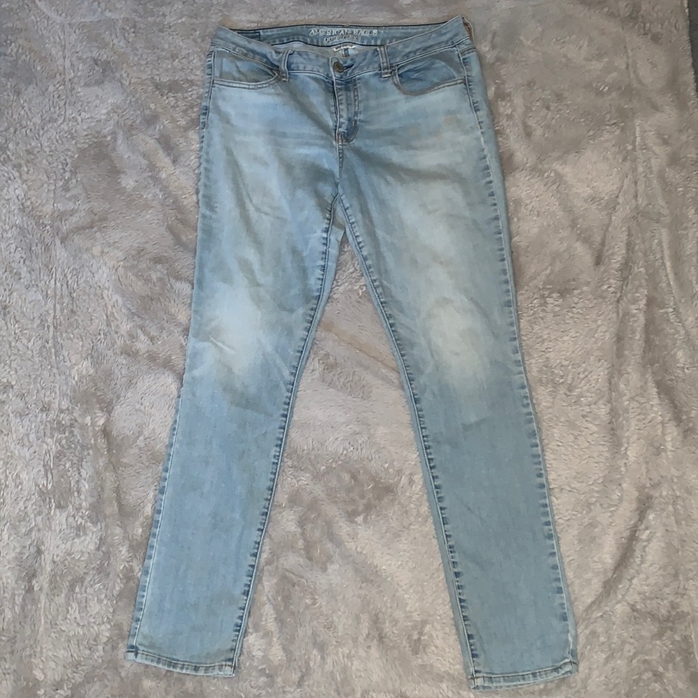 Light-wash American Eagle Jeans